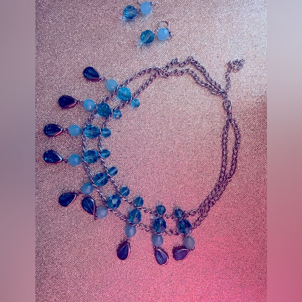 Turquoise necklace/earring set